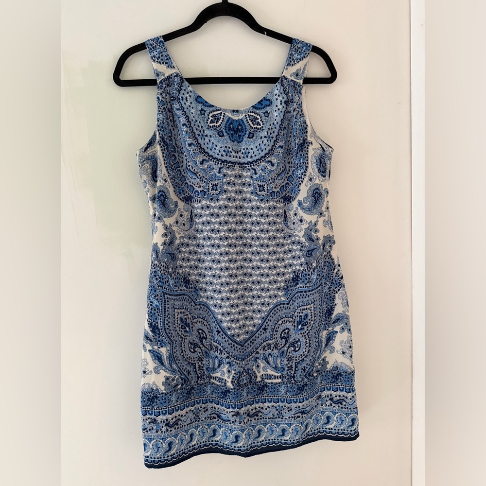 Blue and White Paisley Sleeveless Shift Dress